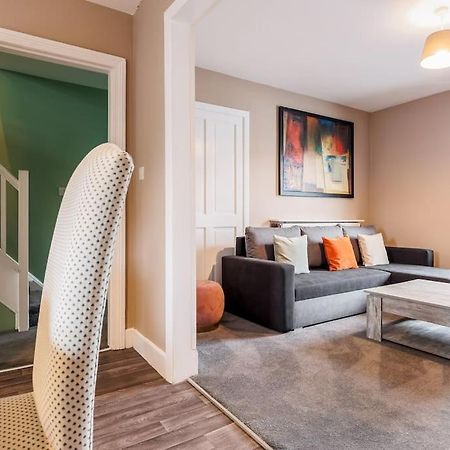 בורנמות' Weekly Monthly Deal-4 Beds-Large House-Driveway By Lima Apartments Ltd מראה חיצוני תמונה